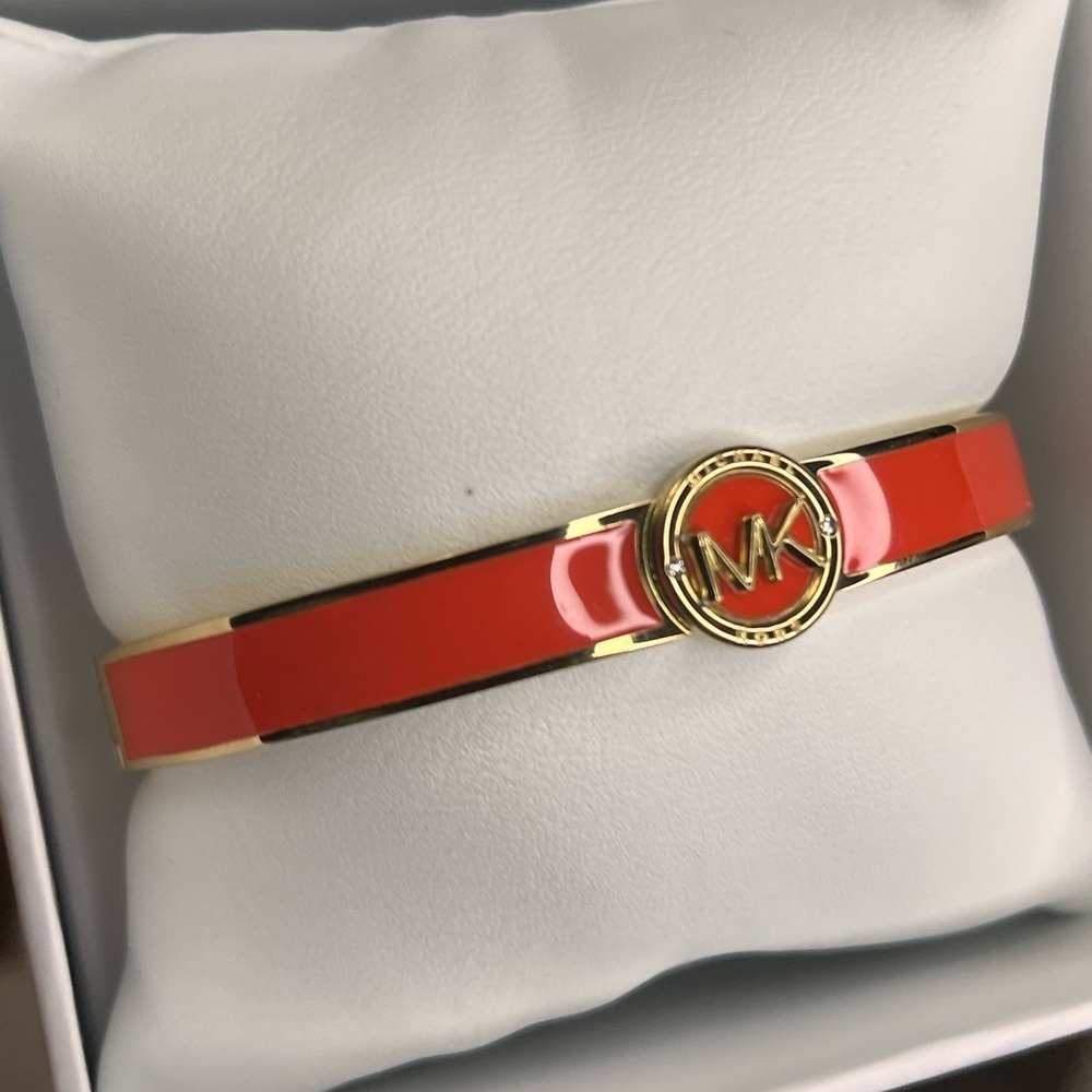 Michael Kors Coral Enamel Gold-Tone Hinged Bangle Bracelet MK Logo NWT - Picture 3 of 3